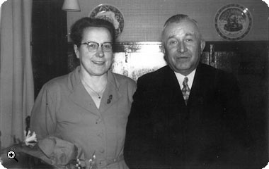 Meester Mosselman met zijn vrouw