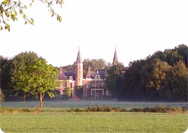 Voorzijde kasteel Ter Hooge nabij Koudekerke