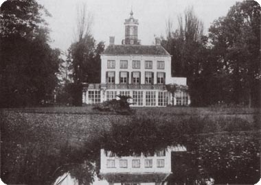 achterzijde buitenplaats Toornvliet te Koudekerke met serre in 1915